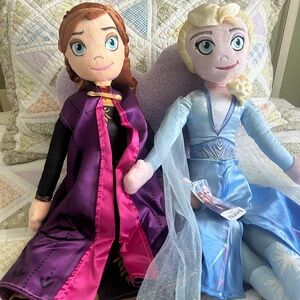 Disney Frozen Plush Dolls - Anna and Elsa NWT